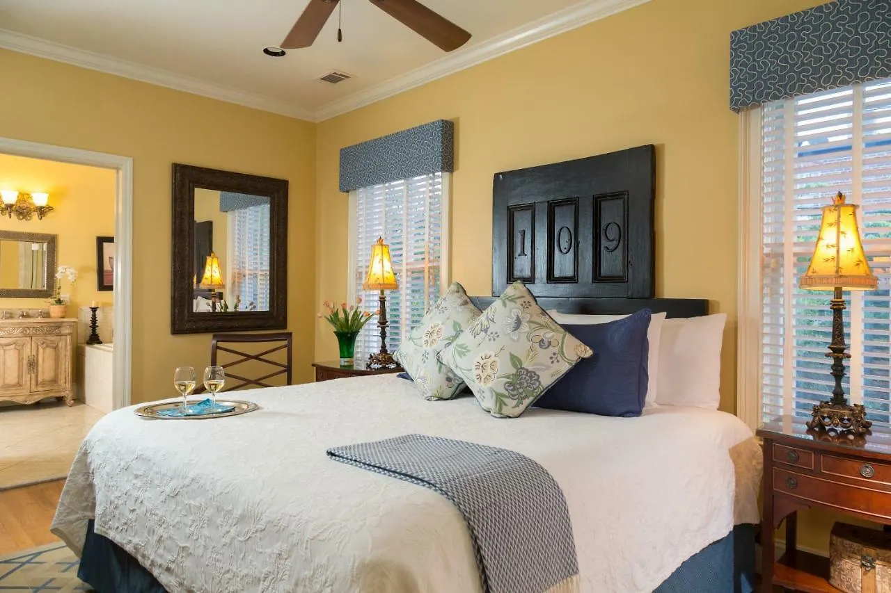 The Inn On West Liberty Savannah 4*,